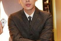 最新娱乐爆料李易峰,神秘女友身份引网友热议